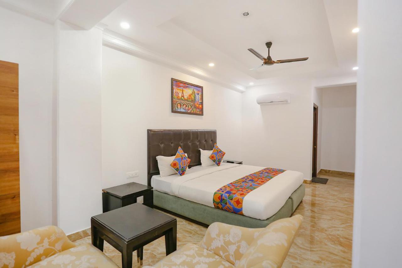 Fabexpress Taj Residency Near Yashobhoomi Convention Centre Hotel Delhi  Exterior photo